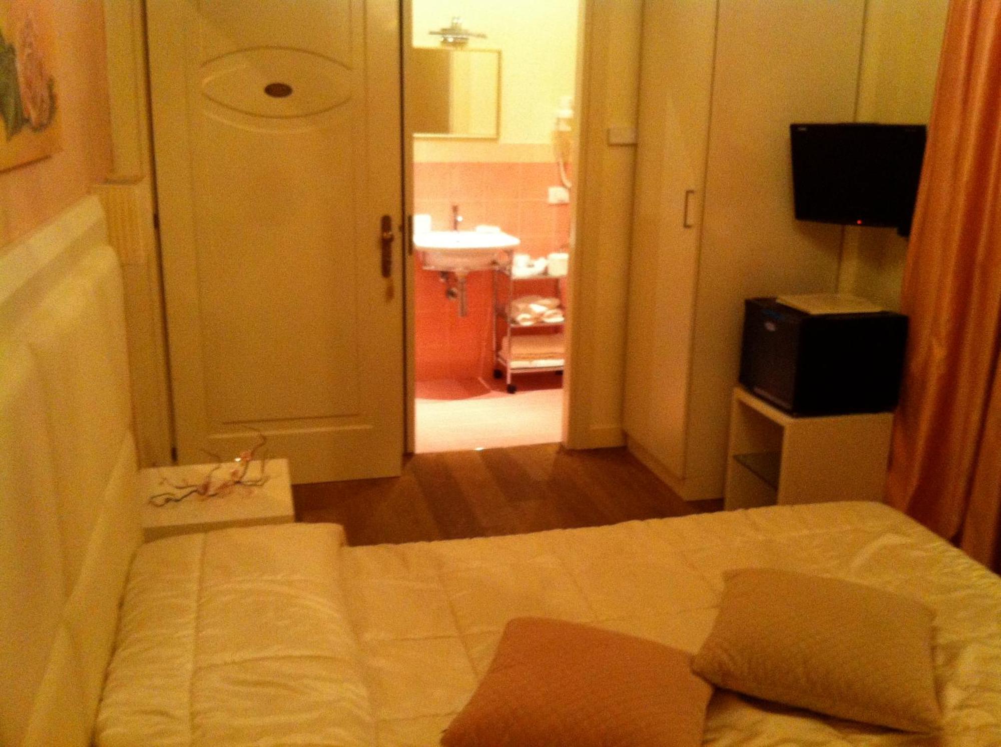 Oro Rosso Hotel Ristorante มอนเตฟัลโก ภายนอก รูปภาพ