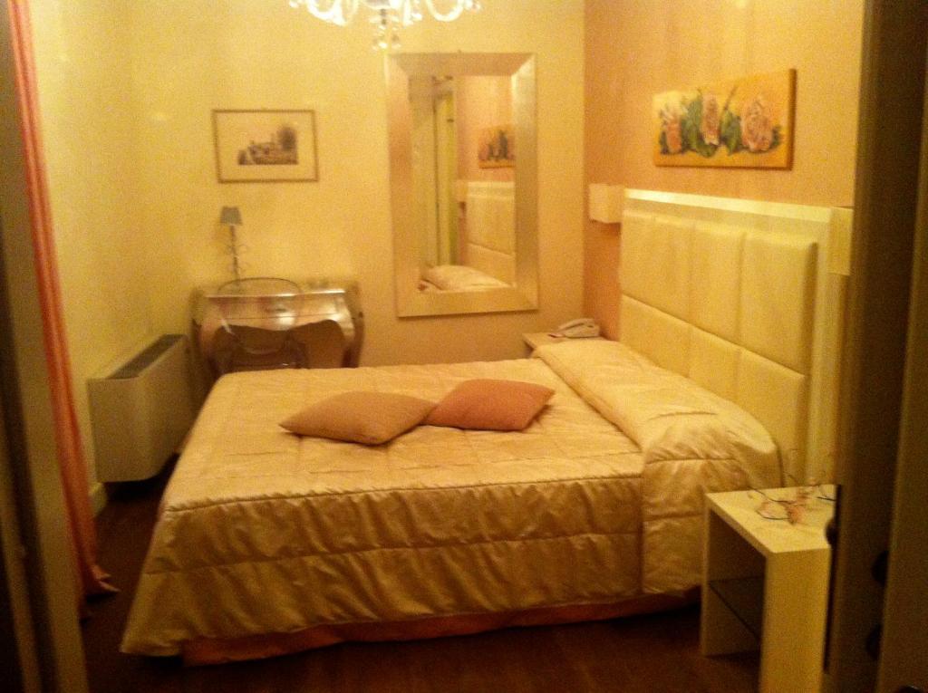 Oro Rosso Hotel Ristorante มอนเตฟัลโก ภายนอก รูปภาพ
